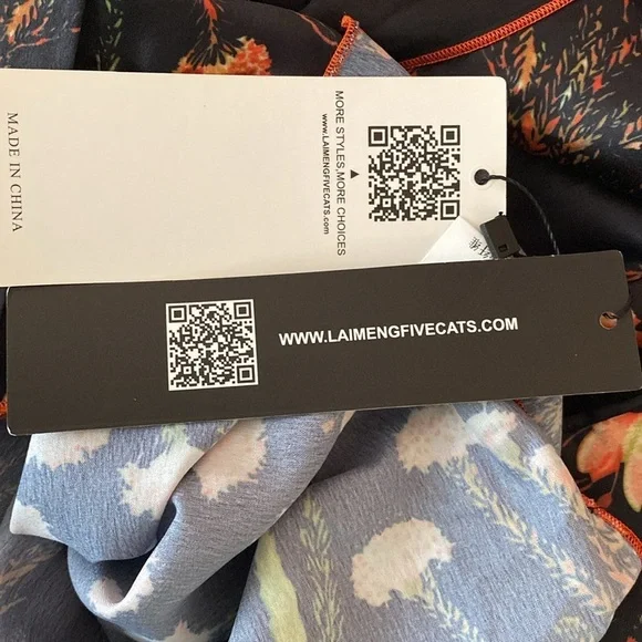 Lai Meng Five Cats Medium Size Women‎ Button down Top with a Tie  NWT - Picture 8 of 11